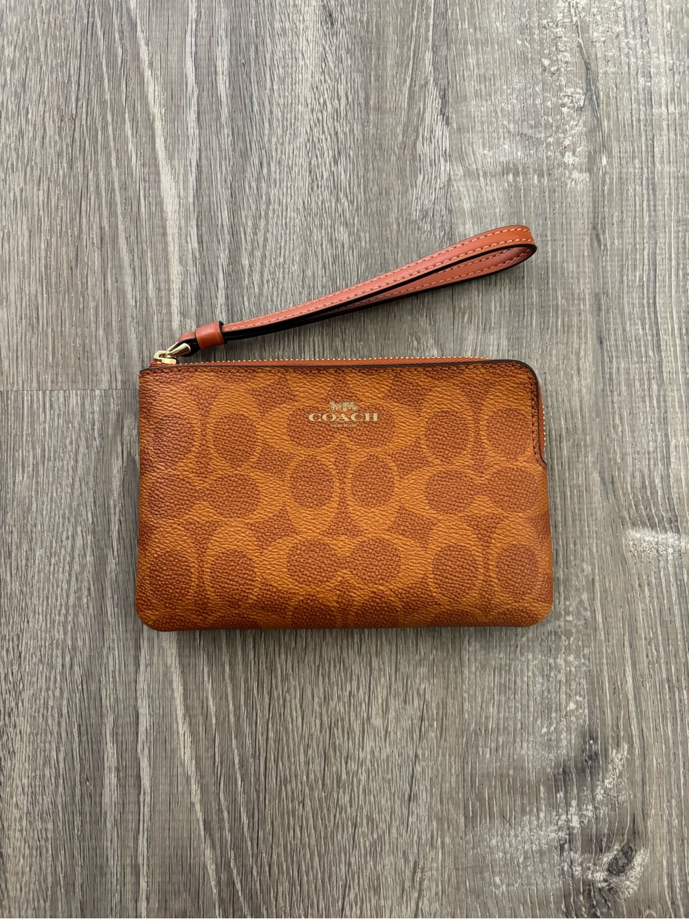 Coach Corner Zip Wristlet In Signature Canvas - Picture 2 of 7